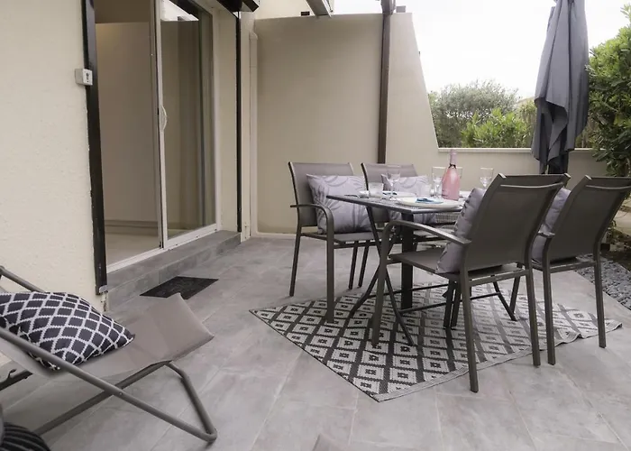 Calma Port Venus Village Naturiste Piscine & Velo Vakantiehuis *