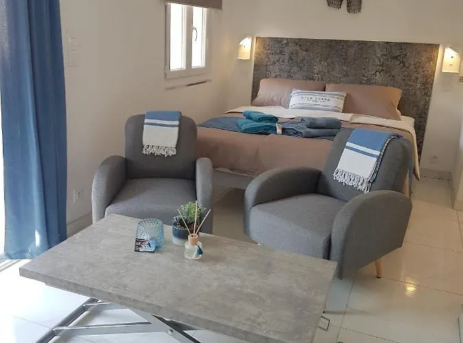 Calma Port Venus Village Naturiste Piscine & Velo