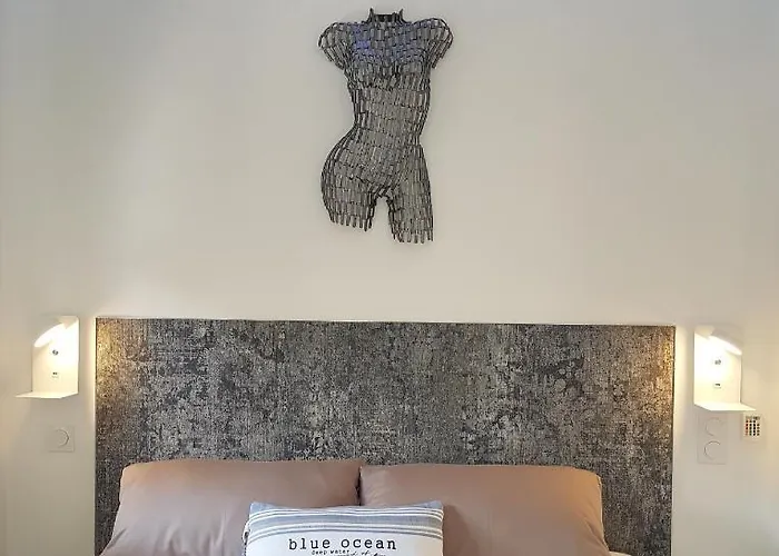 Calma Port Venus Village Naturiste Piscine & Velo